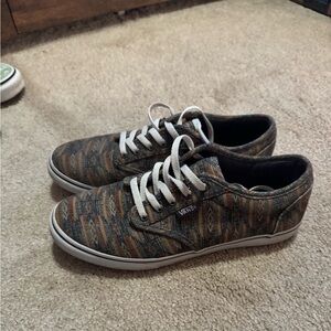 Aztec Vans women’s size 6